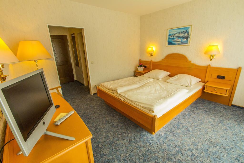 Frommanns Landhotel Buchholz in der Nordheide Chambre photo